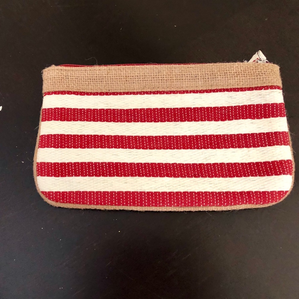 Elizabeth Arden wallet/makeup case